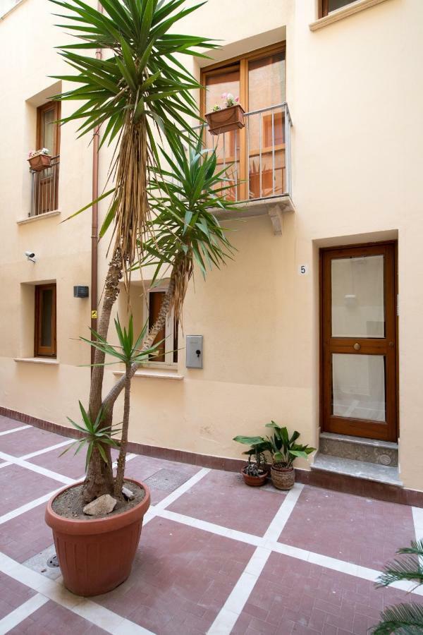 Macaria Apartments Trapani Eksteriør bilde